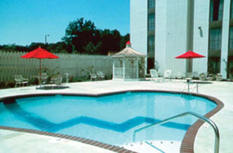 Elvis Presley'S Heartbreak Hotel Memphis Exterior photo